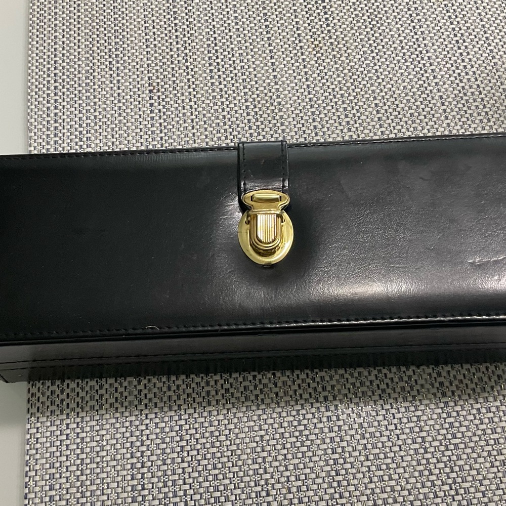 Travel jewelry storage box